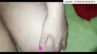 بلطجي الشوارع يسيد عاهرة بيضاء ويدق فرجها القرمزي