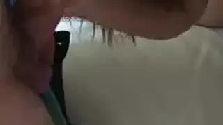 إيفا تعطي مصاً ثم تُضاجع بقوة من المالك في فيلم إباحي بالمكتب