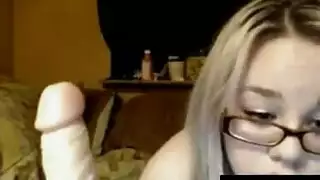 كشف محجبات مثيرات لمتعة إباحية جامحة