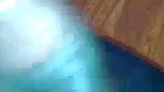 أثداء سمراء ضخمة مغطاة بالسائل المنوي الساخن