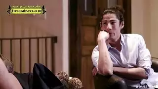 الزوج الديوث يشاهد زوجته تُمارس الجنس بقوة مع فحل