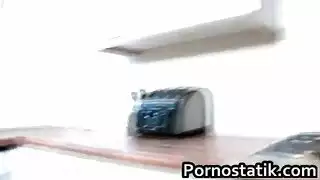 شريط جنسي هاوي: شقراء مراهقة تمارس جنس شرجي قوي