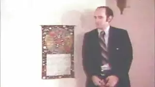 للإختباء من الام
