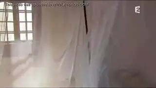 نوم وجنس صعب مع شقراء حارّة يتحول إلى جلسة إباحية خام