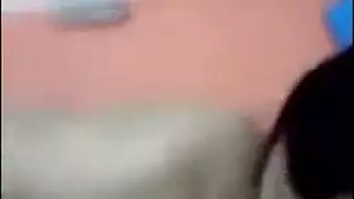 شاب سمين امسك أهلب