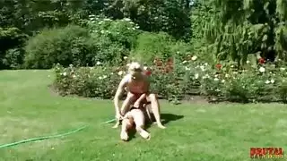 سينما قبرصية للكبار: مشاهد جنس جماعي طويلة