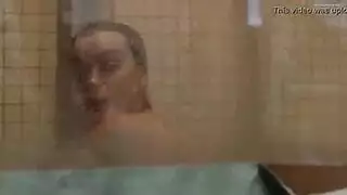 أفلام عشيق: ربات منزل عاهرات يتوسلن للمزيد