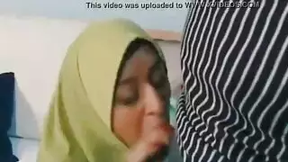 عاهرات عربيات في مشاهد جنس جماعي مكثف