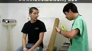 ثلاثي حماسي مع عاهرات سودانيات